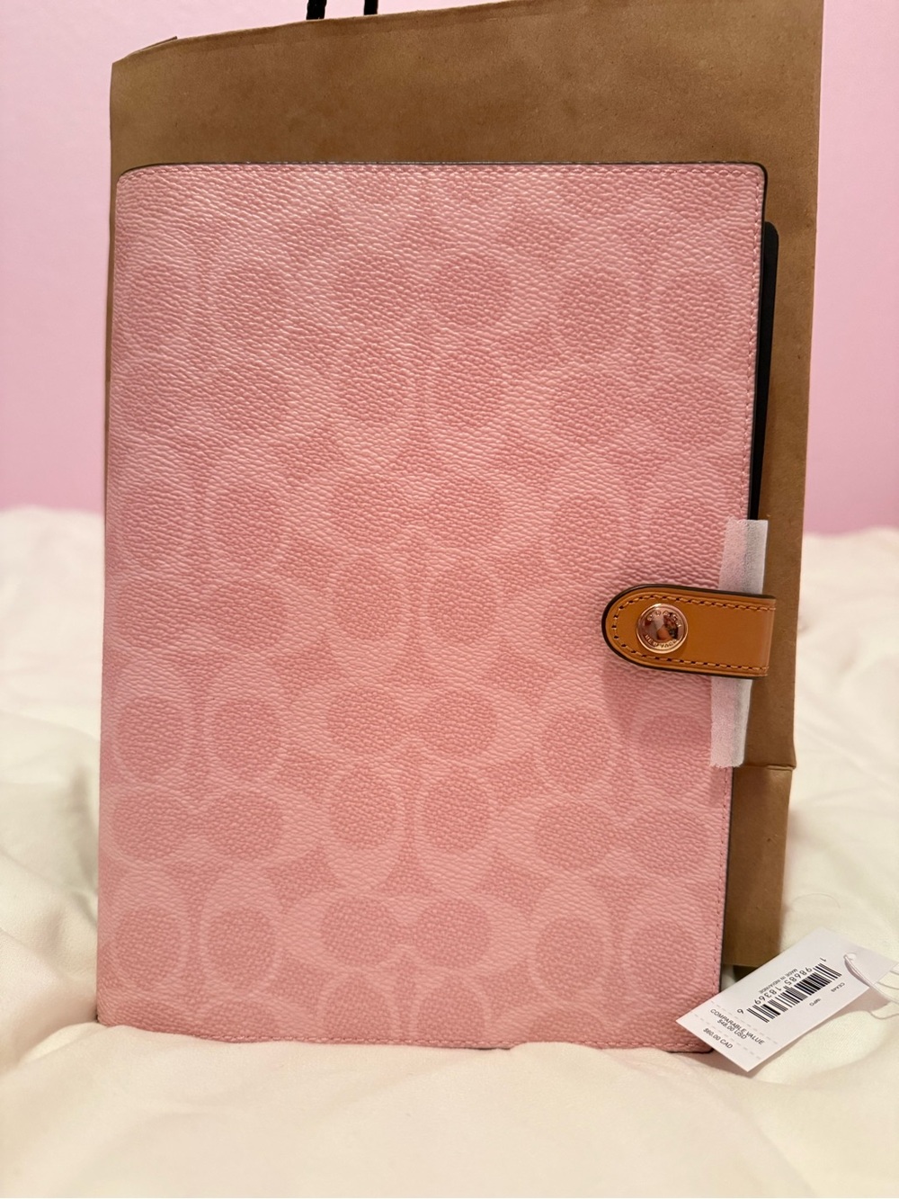 Authentic and Brand 🆕 COACH SIGNATURE NOTEBOOK. READY TO SHIP ASAP📦!!!